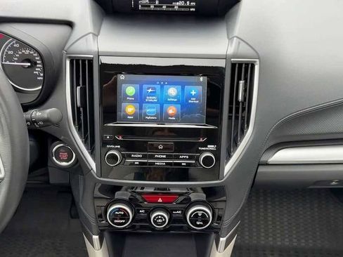 Used 2022 Subaru Forester Premium image 12