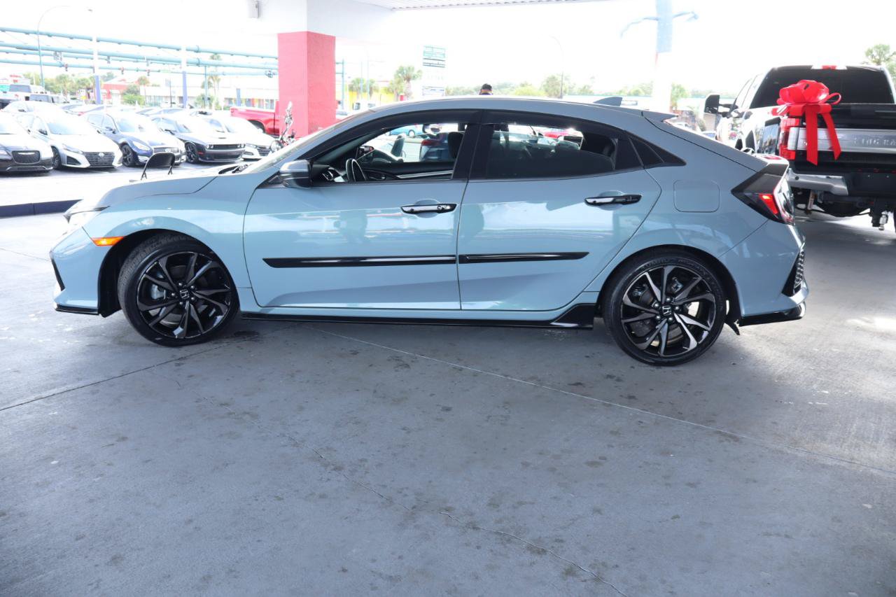Used 2018 Honda Civic Sport image 10