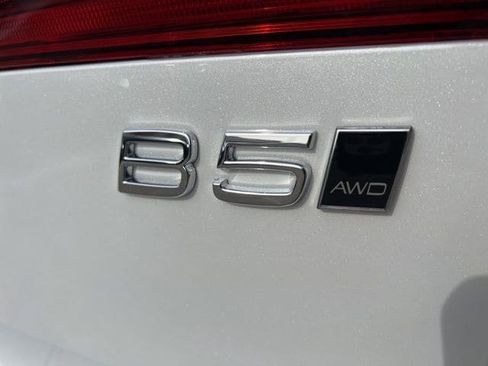 New 2026 Volvo XC60 B5 Plus w/ Protection Package Premier image 12