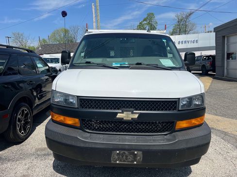 Used 2019 Chevrolet Express 2500 w/ Driver Convenience Package image 2
