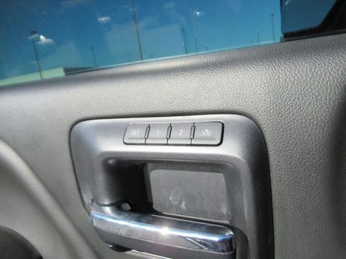 Used 2018 GMC Sierra 1500 SLT w/ SLT Premium Package image 27