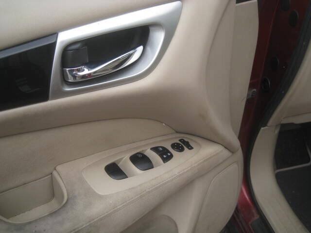 Used 2014 Nissan Pathfinder S AWD/4WD image 19
