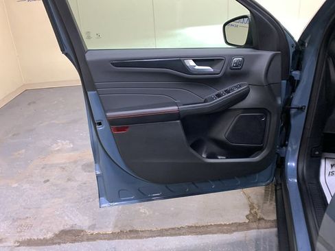 Used 2023 Ford Escape ST-Line Elite image 26