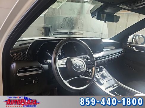 Used 2024 Hyundai Palisade Calligraphy image 2