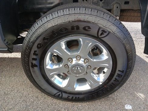 Used 2024 RAM 2500 Big Horn w/ Sport Appearance Package image 19