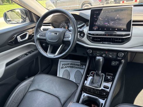 Used 2022 Jeep Compass Limited image 24