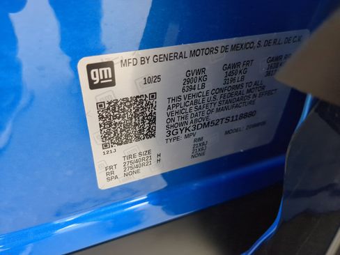 New 2026 Cadillac Optiq Luxury 2 image 34