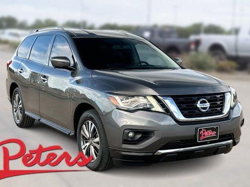 Used 2020 Nissan Pathfinder SL image 1