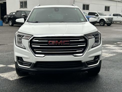 Used 2023 GMC Terrain SLT image 8