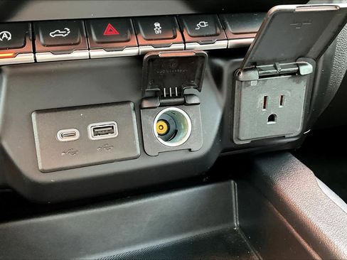 Used 2020 GMC Sierra 1500 SLT image 35