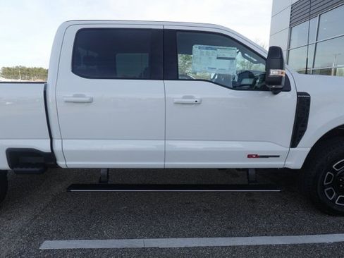 New 2025 Ford F250 Platinum image 19