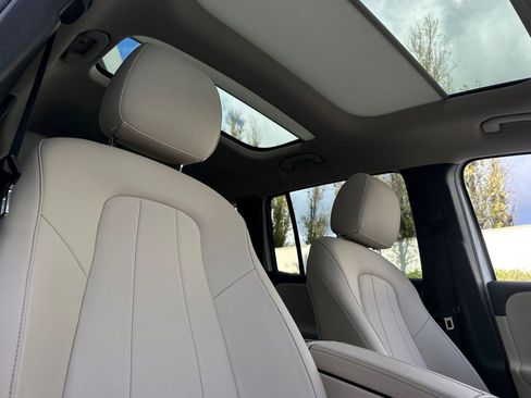 Used 2023 Mercedes-Benz EQB 300 300 w/ Exclusive Package image 10