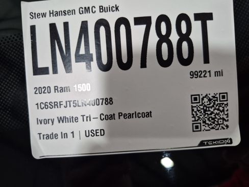 Used 2020 RAM 1500 Laramie AWD/4WD image 34