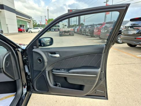 Used 2023 Dodge Charger SXT RWD image 22