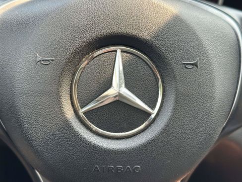 Used 2018 Mercedes-Benz C 300 4MATIC Sedan image 22