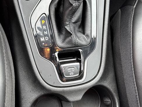 Used 2020 Jeep Cherokee Altitude image 37