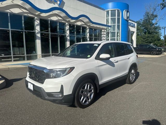 Certified 2024 Honda Passport EX-L image 4