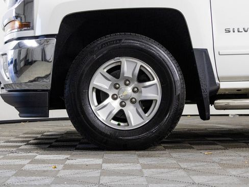 Used 2018 Chevrolet Silverado 1500 LT w/ All Star Edition image 43