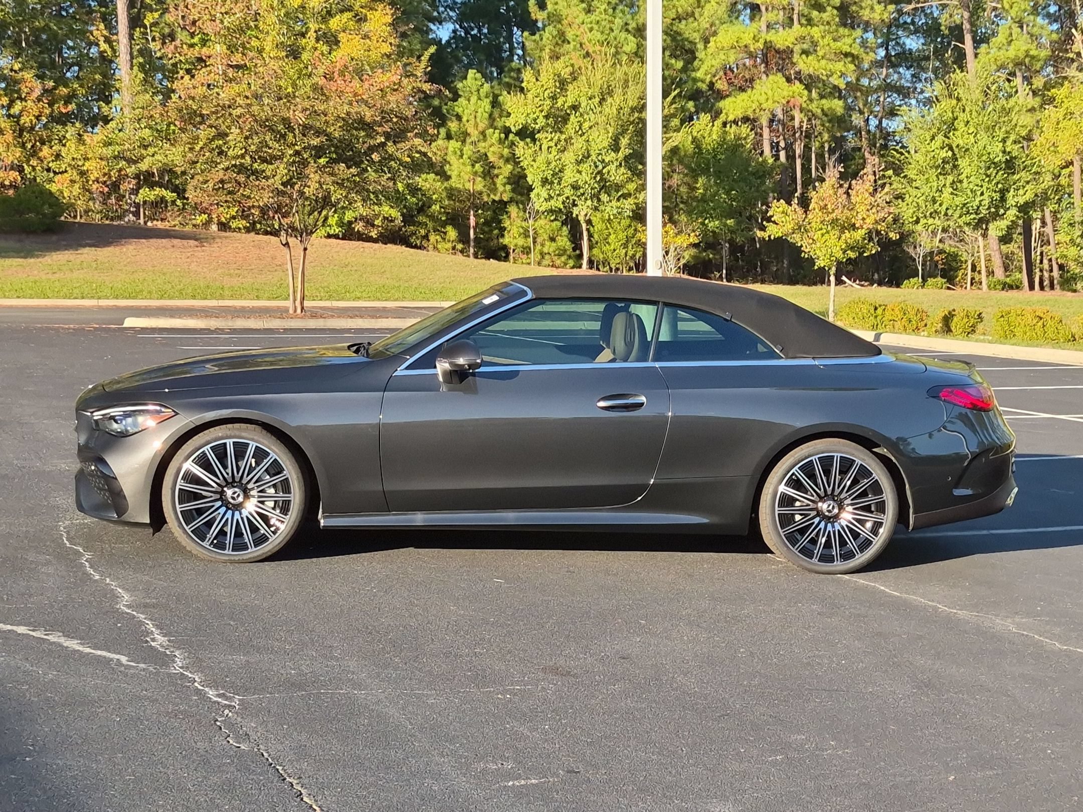 New 2027 Mercedes-Benz CLE 450 4MATIC Cabriolet image 7