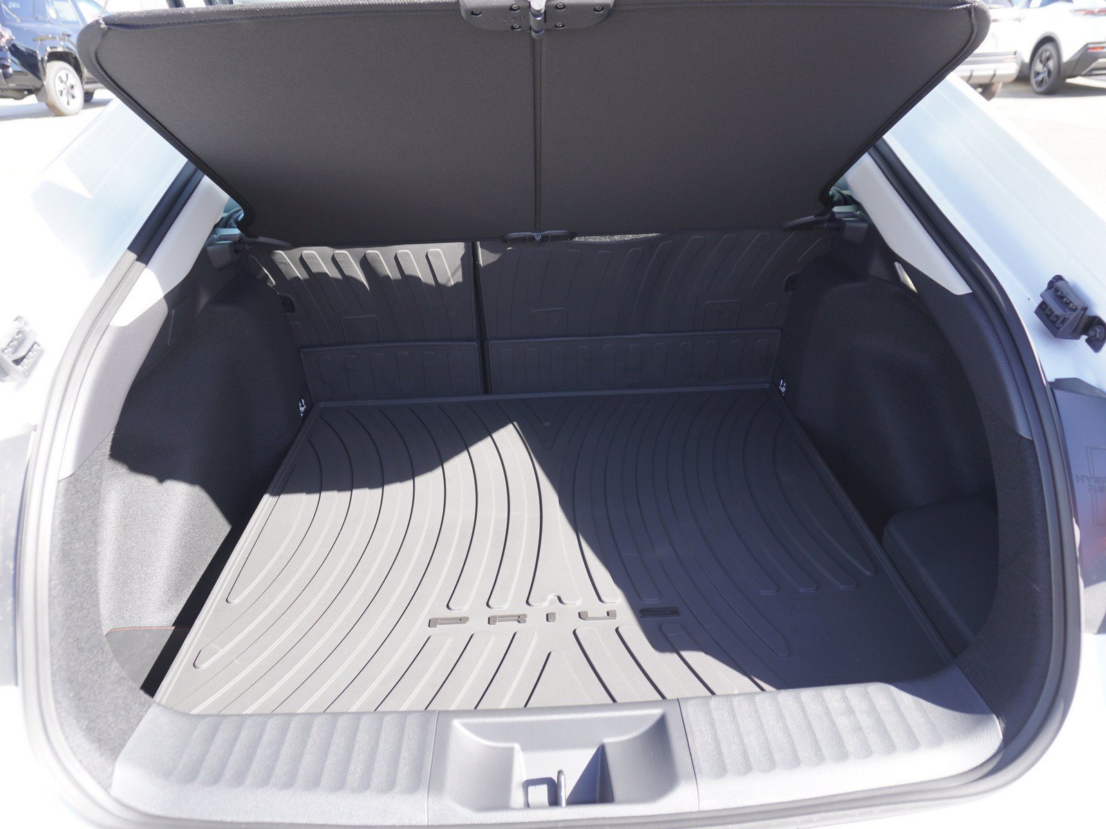 New 2027 Toyota Prius FWD image 11