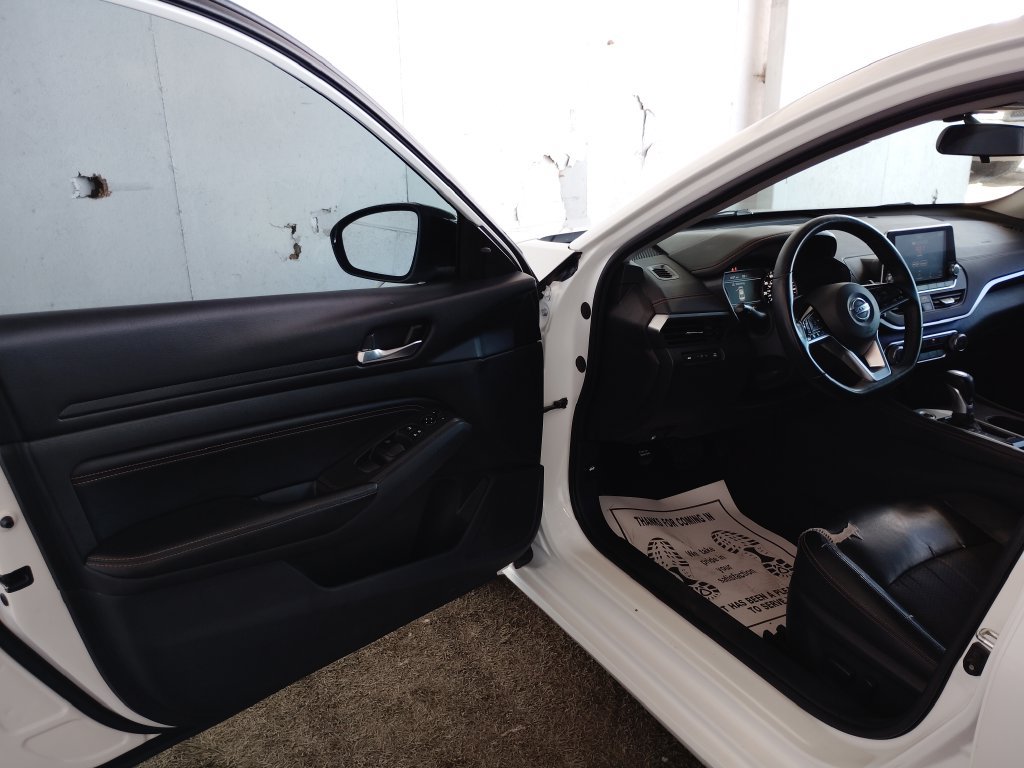 Used 2020 Nissan Altima 2.5 SR FWD image 20