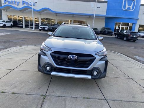 Used 2024 Subaru Outback Touring image 3