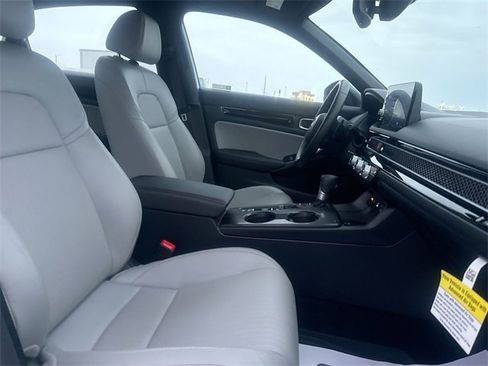 Certified 2025 Honda Civic Sport Touring image 29