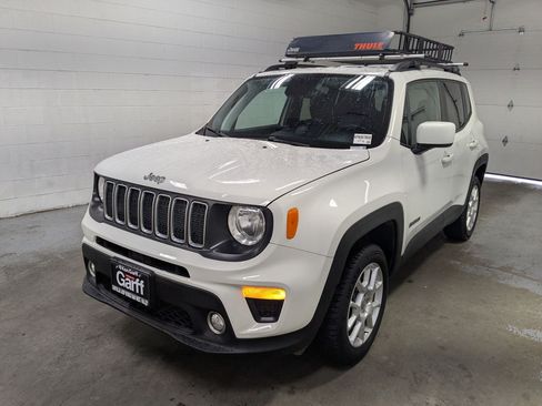Used 2019 Jeep Renegade Latitude w/ Cold Weather Group AWD/4WD image 11