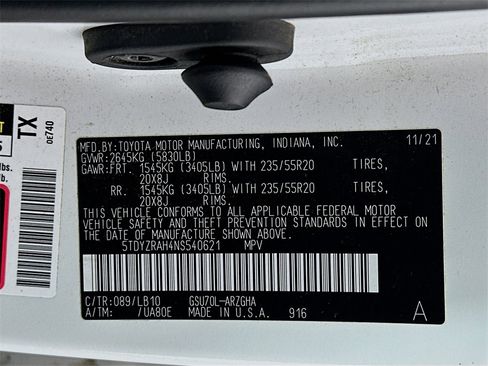 Used 2022 Toyota Highlander Limited image 35