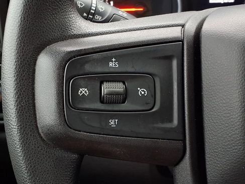 Used 2021 GMC Sierra 1500 4x4 Crew Cab w/ Sierra Value Package image 24