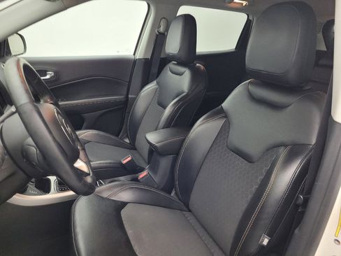 Used 2018 Jeep Compass Latitude w/ Popular Equipment Group image 17