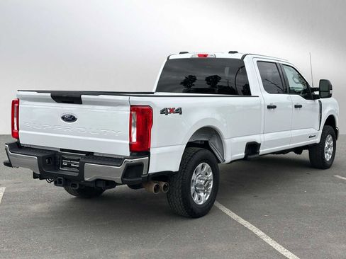 Used 2023 Ford F350 XLT image 3