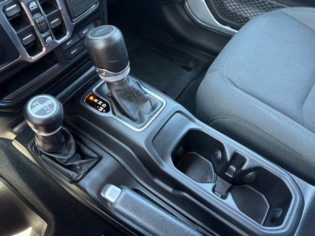 Used 2022 Jeep Gladiator Sport AWD/4WD image 21