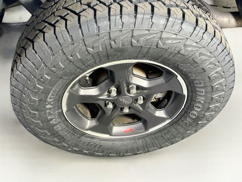 Used 2023 Jeep Gladiator Rubicon w/ Trailer Tow Package AWD/4WD image 29