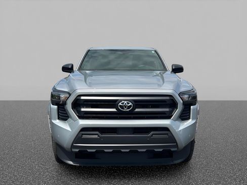 Used 2024 Toyota Tacoma SR w/ SR Upgrade Package AWD/4WD image 2