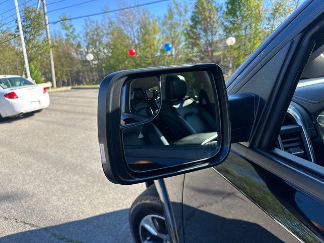 Used 2022 RAM 1500 Laramie AWD/4WD image 16