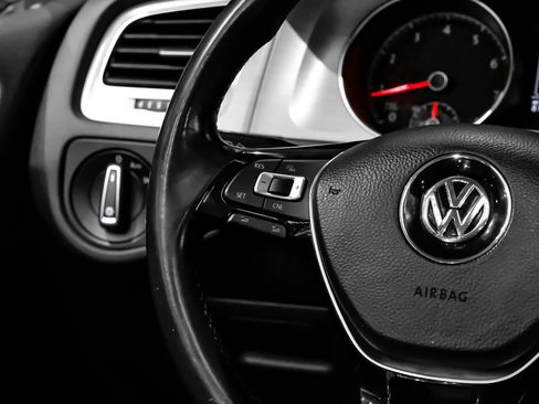 Used 2017 Volkswagen Golf Wolfsburg Edition FWD image 20