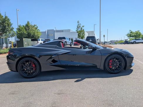 Used 2024 Chevrolet Corvette Stingray Convertible RWD image 8