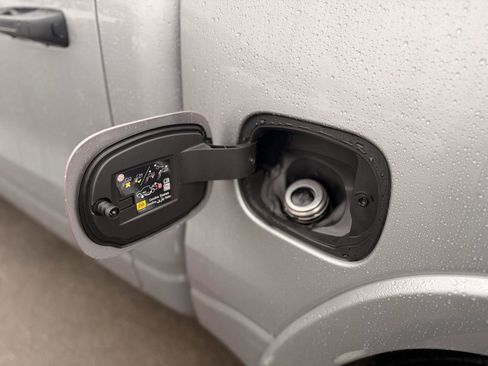 Used 2025 RAM 1500 Big Horn image 29