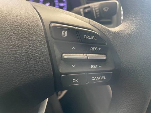 Used 2020 Hyundai Elantra SEL image 37