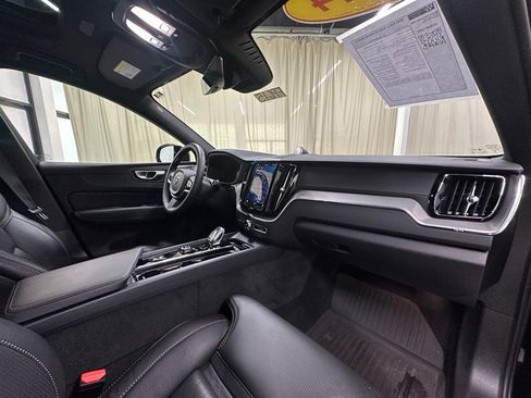 Used 2024 Volvo XC60 T8 Ultimate w/ Protection Package Premier image 17