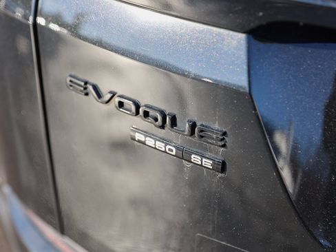 Used 2020 Land Rover Range Rover Evoque SE image 9