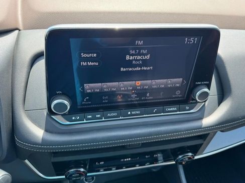 Used 2023 Nissan Rogue SV image 19