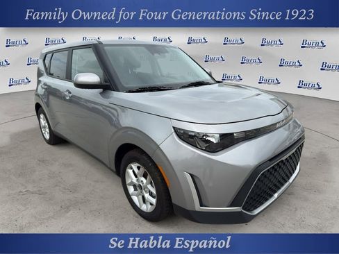Used 2024 Kia Soul LX w/ Option Group 015 FWD image 1