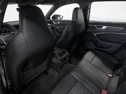 Used 2025 Audi RS 6 performance image 51