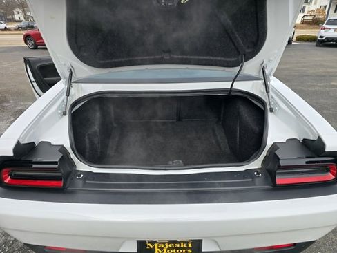 Used 2020 Dodge Challenger SXT w/ Plus Package image 19