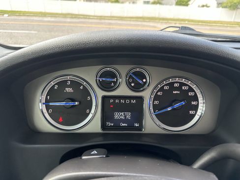 Used 2013 Cadillac Escalade Luxury image 27