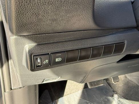 Used 2024 Toyota Corolla LE image 16