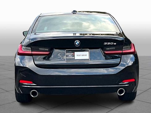 Used 2024 BMW 330e w/ Convenience Package image 4