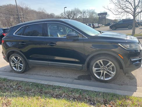 Used 2017 Lincoln MKC Reserve image 4